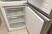 冷冰柜放水方法大揭秘（如何利用冷冰柜放水）