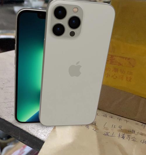 iPhone13系列购买颜色建议（选择适合自己的iPhone13系列颜色，让你与众不同）