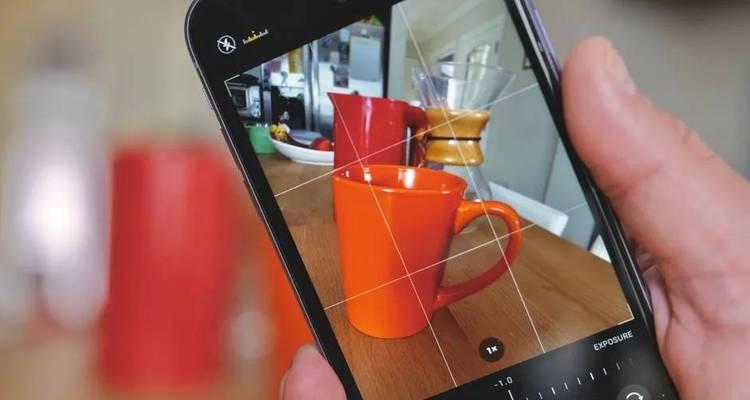 探秘iPhone13微距模式（用iPhone13微距模式触摸微小世界中的奇迹）