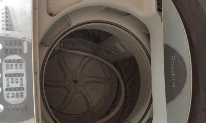 解决荣事达洗衣机E3故障的维修方法（荣事达洗衣机故障E3的解决方案及注意事项）
